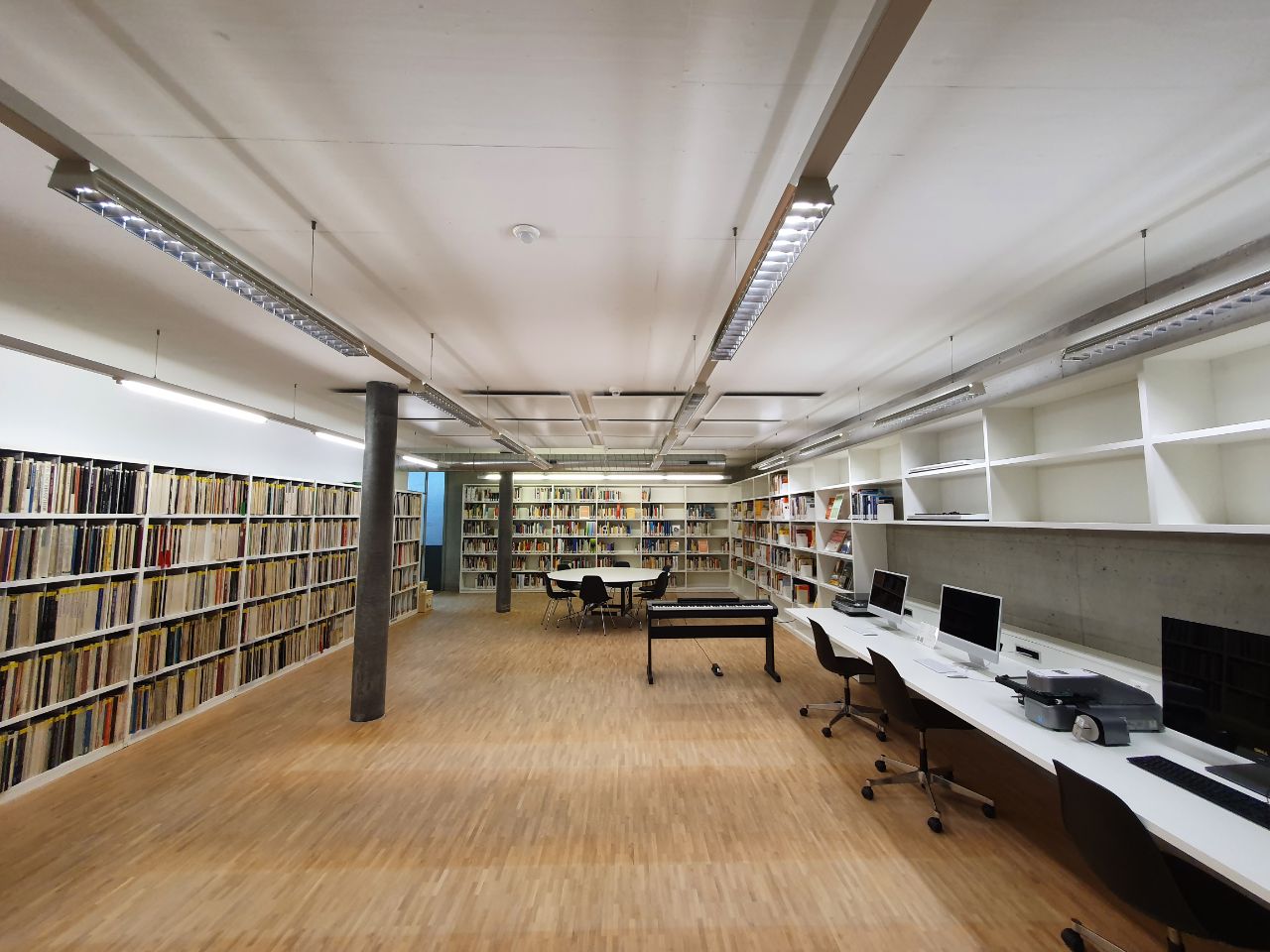 Coworking Space der Bibliothek der Musik-Akademie Basel